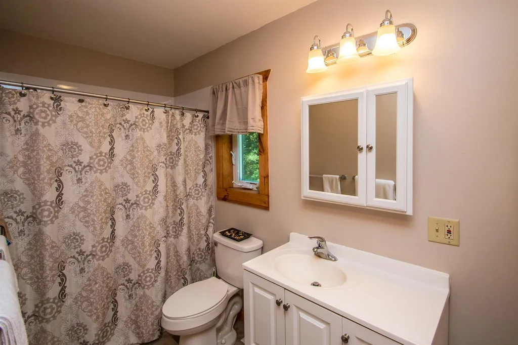 93 Jason Avenue Jefferson NH 03583
