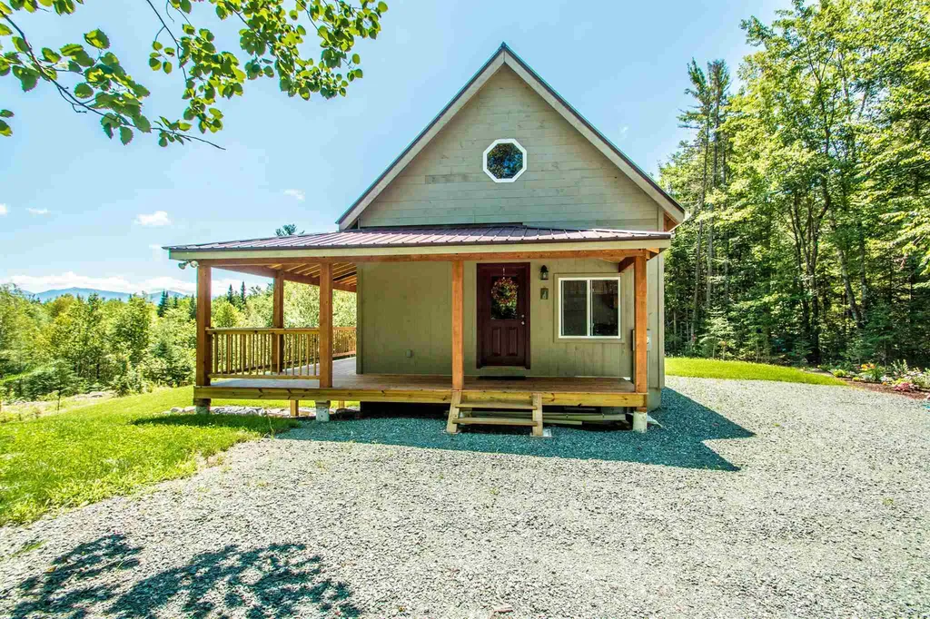 93 Jason Avenue Jefferson NH 03583