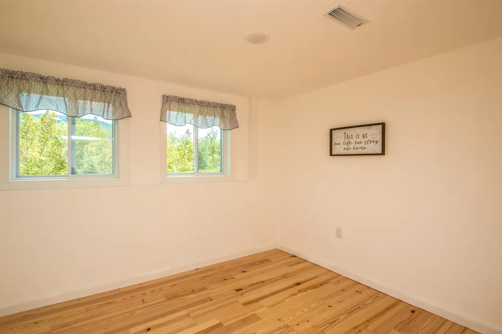 93 Jason Avenue Jefferson NH 03583