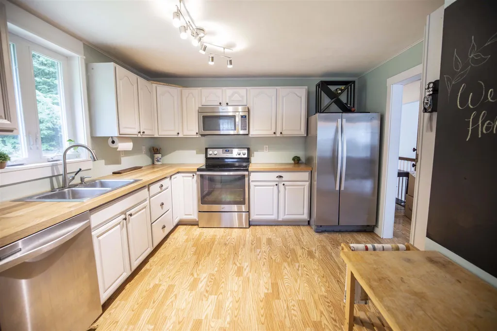 47 Perch Pond Road Campton NH 03223