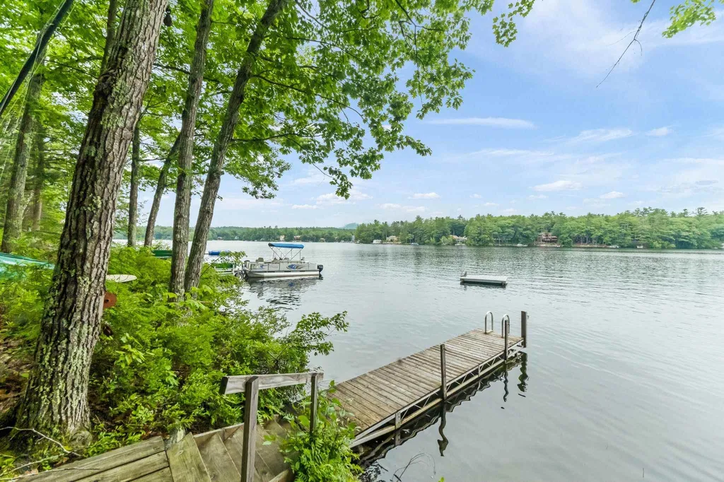 24 Boulder Lane Moultonborough NH 03254-4845