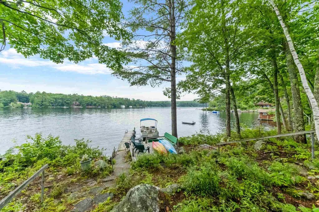 24 Boulder Lane Moultonborough NH 03254-4845