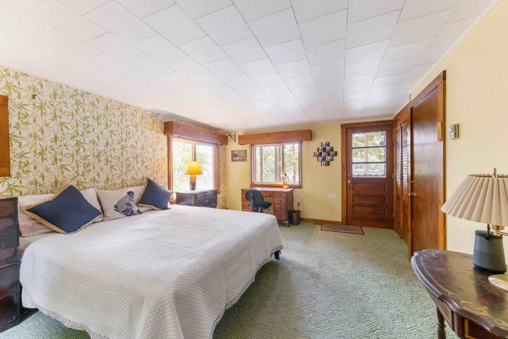 24 Boulder Lane Moultonborough NH 03254-4845