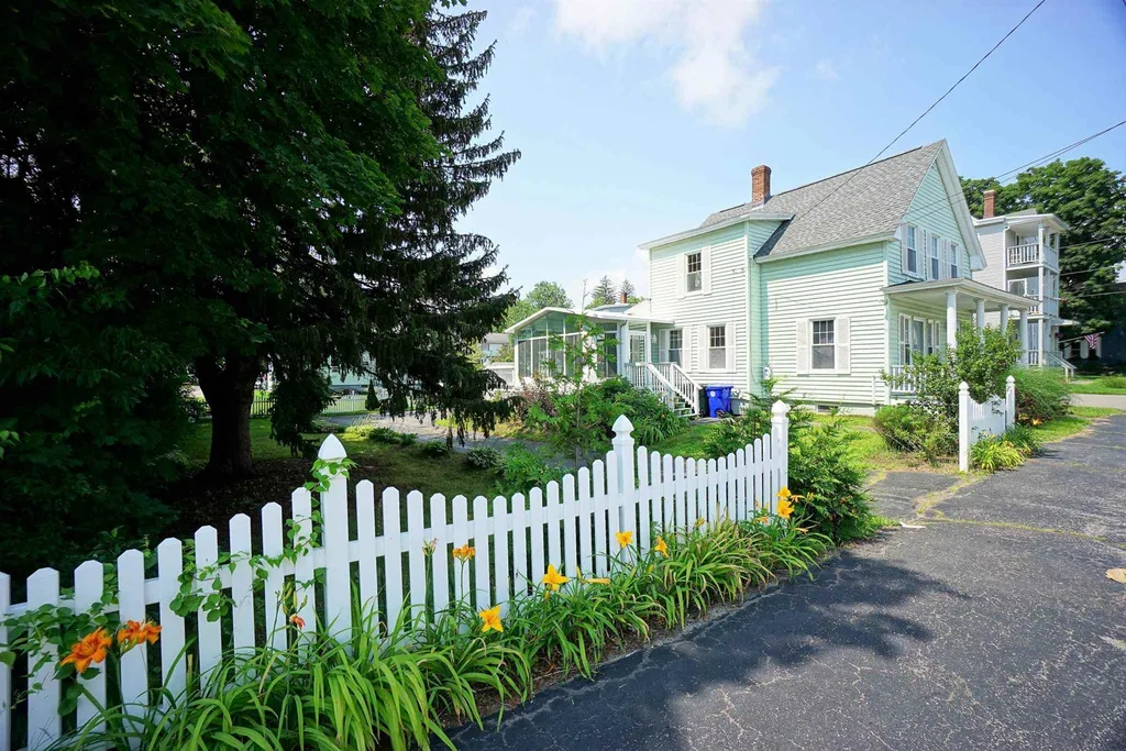 42 Goffe Street Manchester NH 03102