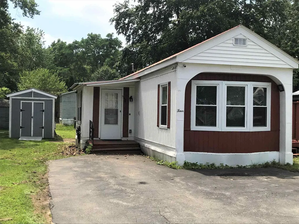 4 Ash Court Seabrook NH 03874