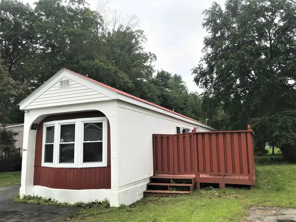 4 Ash Court Seabrook NH 03874