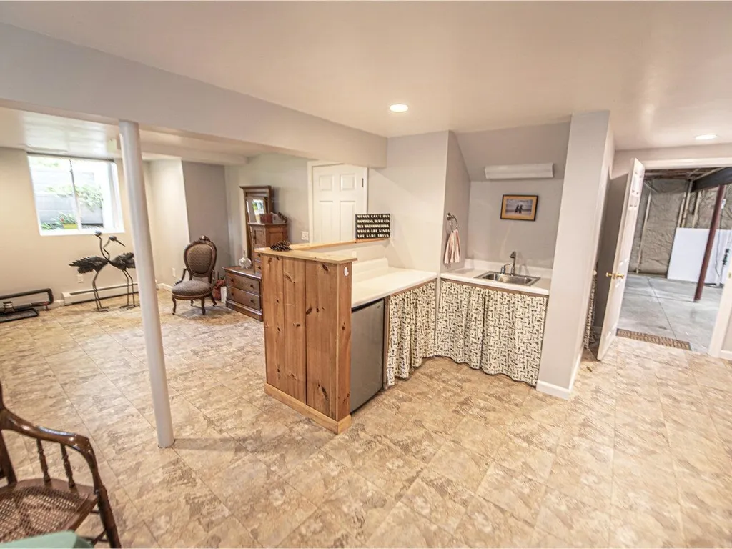18 Lida Drive Essex VT 05452