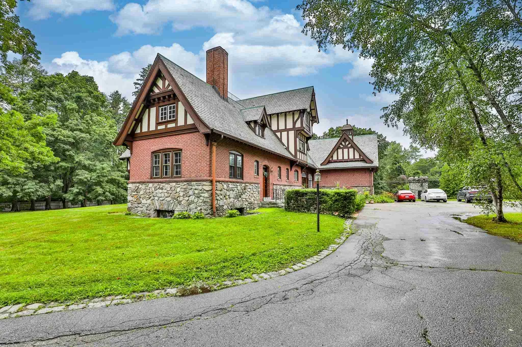 80 Pond Street Salem NH 03079