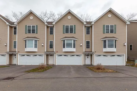 8a Aster Court Hudson NH 03051