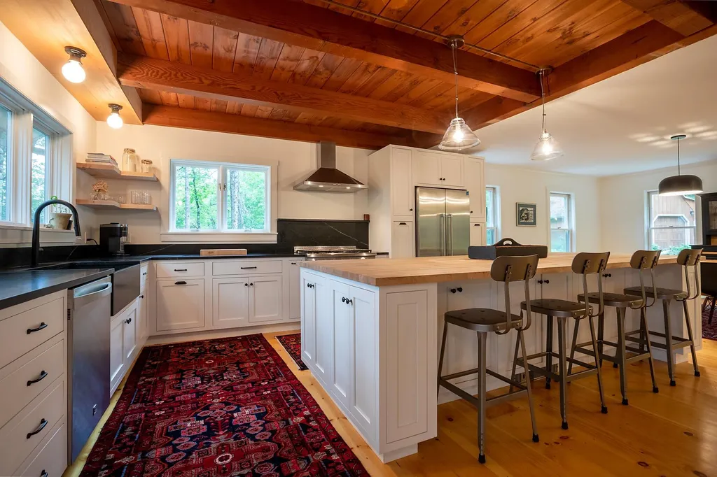 408 Hawk Pine Road Norwich VT 05055