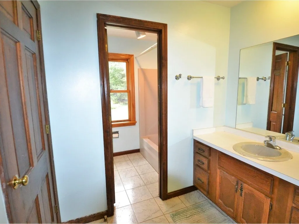 120 Heritage Lane Shelburne VT 05482