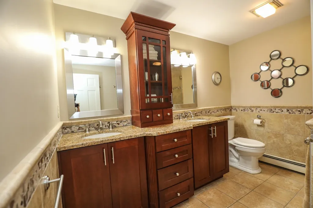 5 Fiddlers Ridge Road Londonderry NH 03053