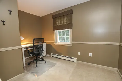 5 Fiddlers Ridge Road Londonderry NH 03053