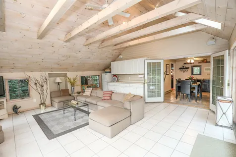 5 Fiddlers Ridge Road Londonderry NH 03053
