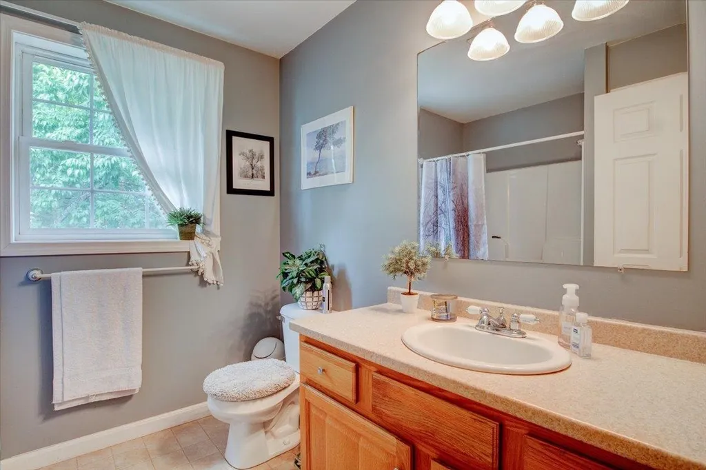 7 Lenox Street Somersworth NH 03878