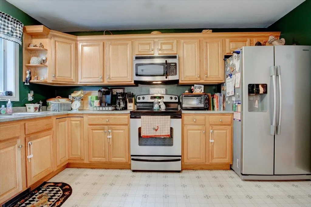 7 Lenox Street Somersworth NH 03878