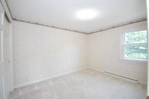 8 Hayes Lane Dover NH 03820