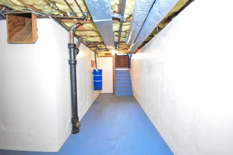 8 Hayes Lane Dover NH 03820