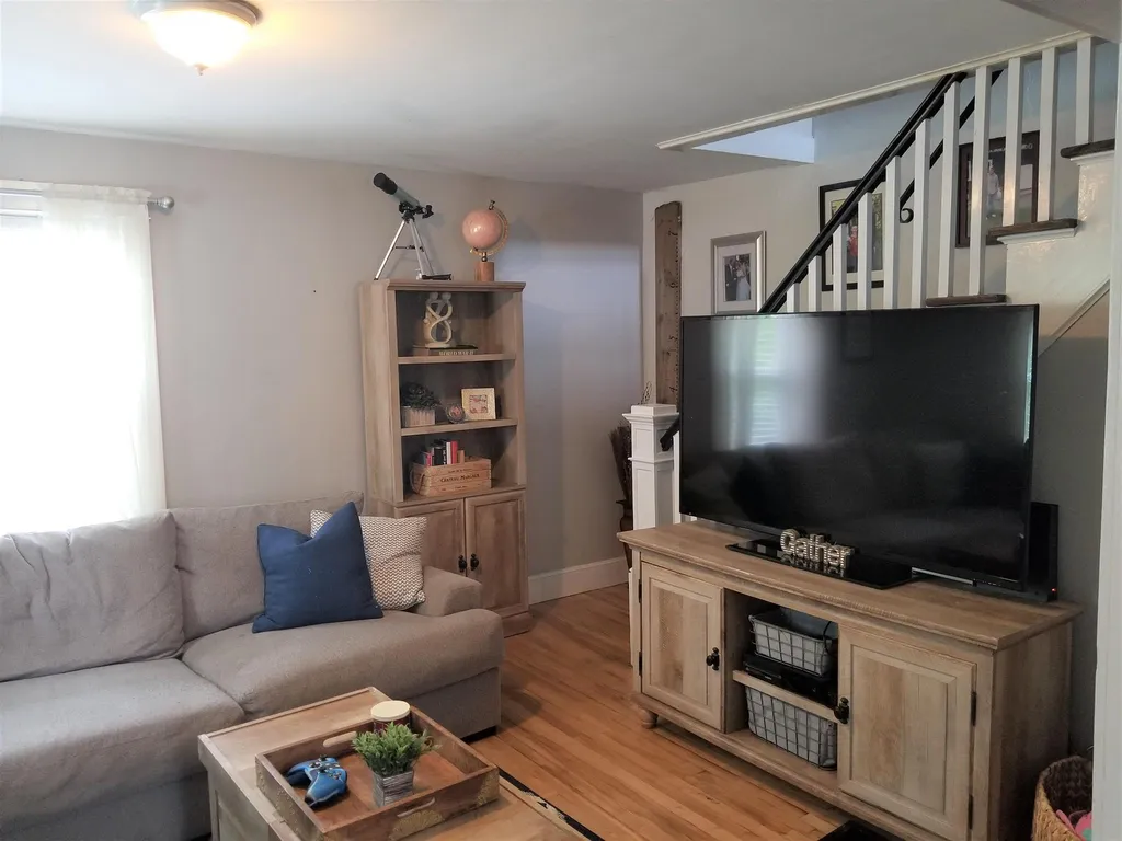 18 Bank Avenue Claremont NH 03743