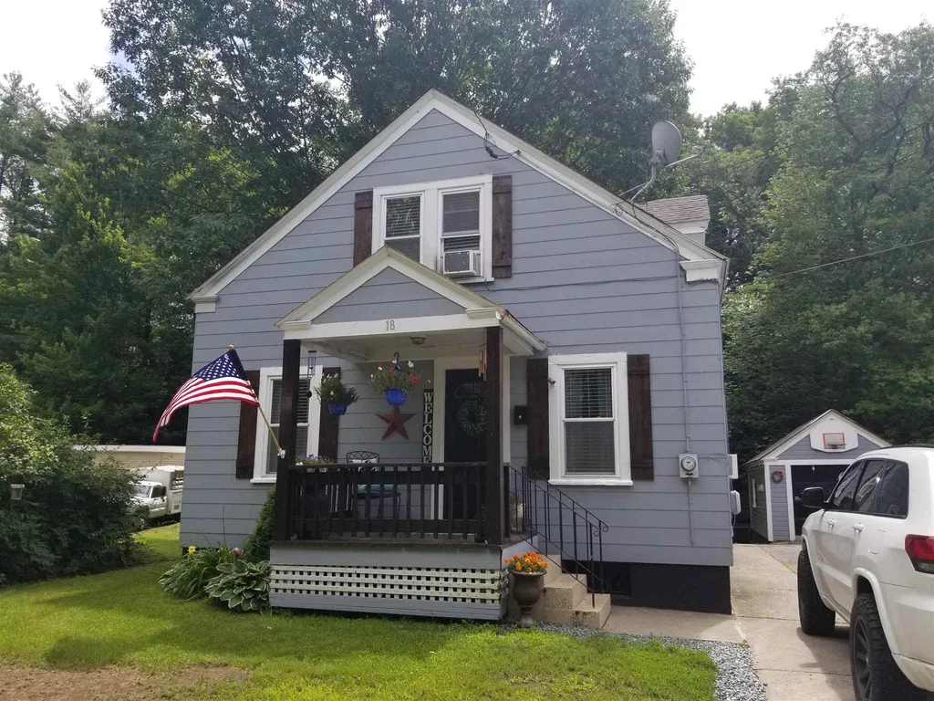 18 Bank Avenue Claremont NH 03743