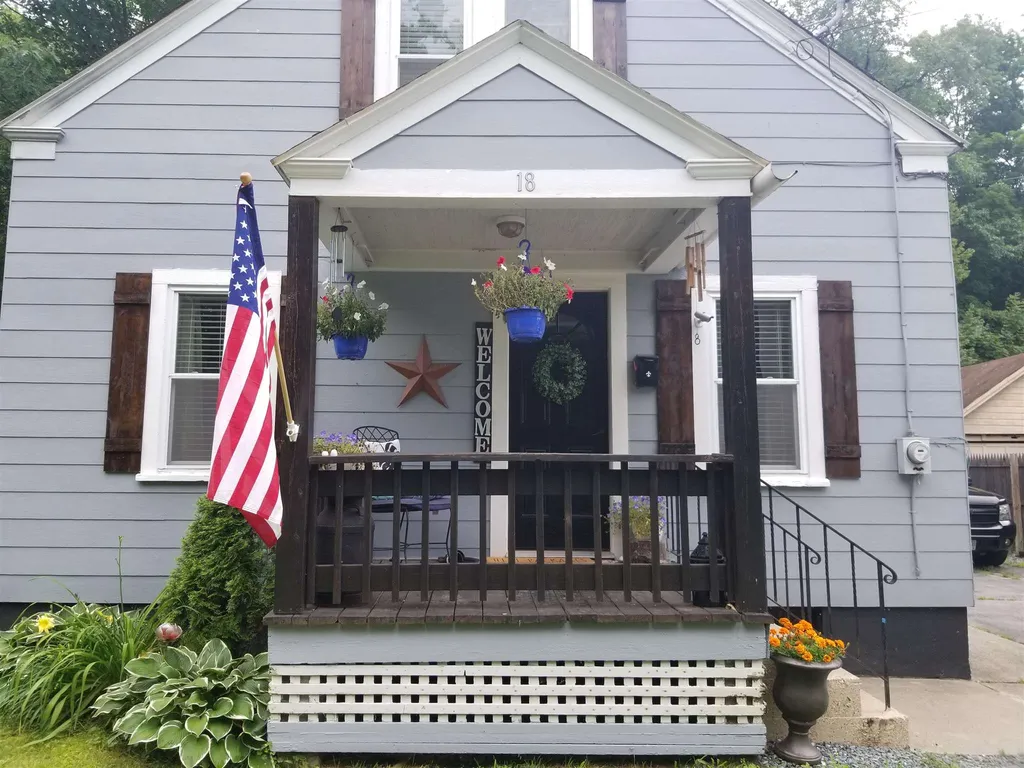 18 Bank Avenue Claremont NH 03743