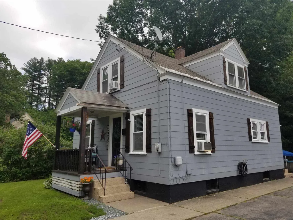 18 Bank Avenue Claremont NH 03743