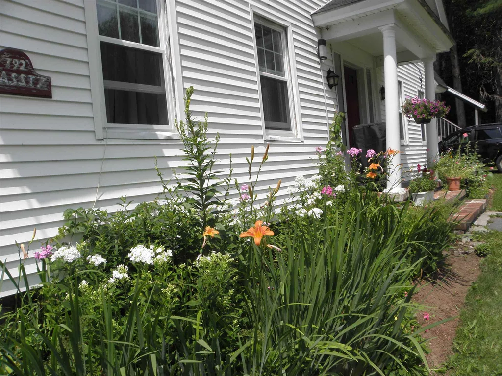 792 Agassiz Street Bethlehem NH 03574