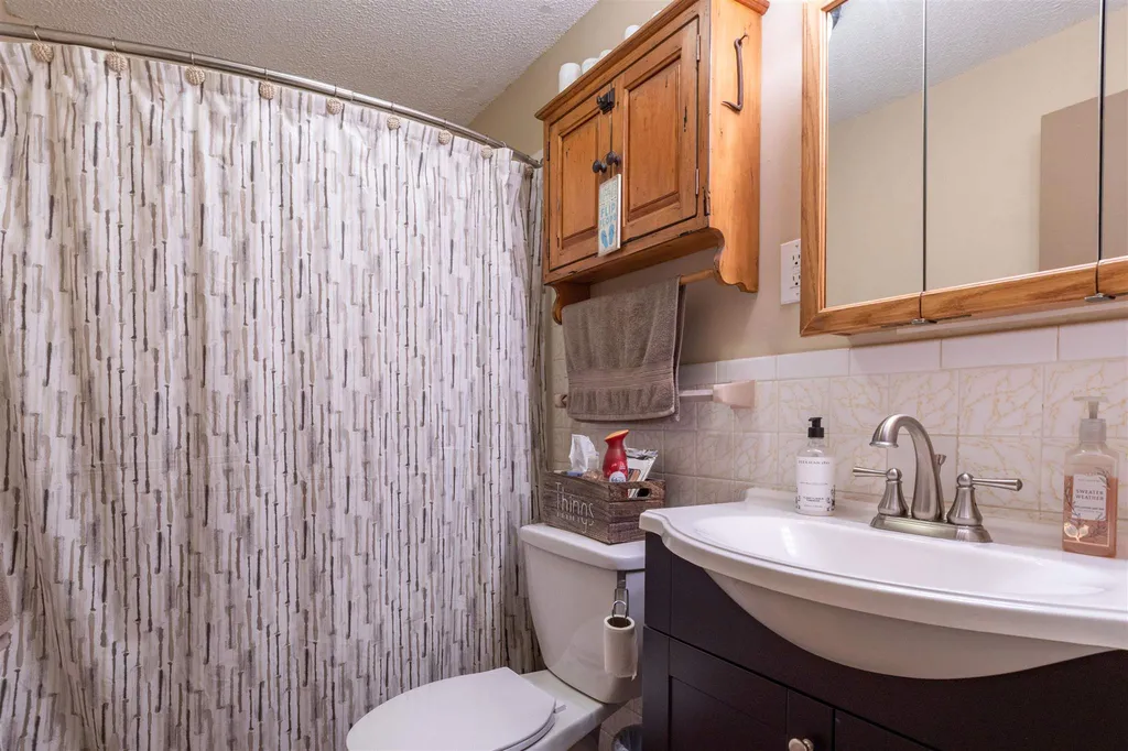 1 Lancelot Court Salem NH 03079