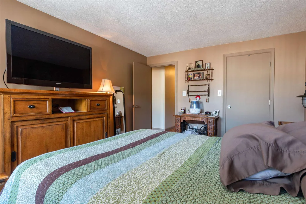 1 Lancelot Court Salem NH 03079