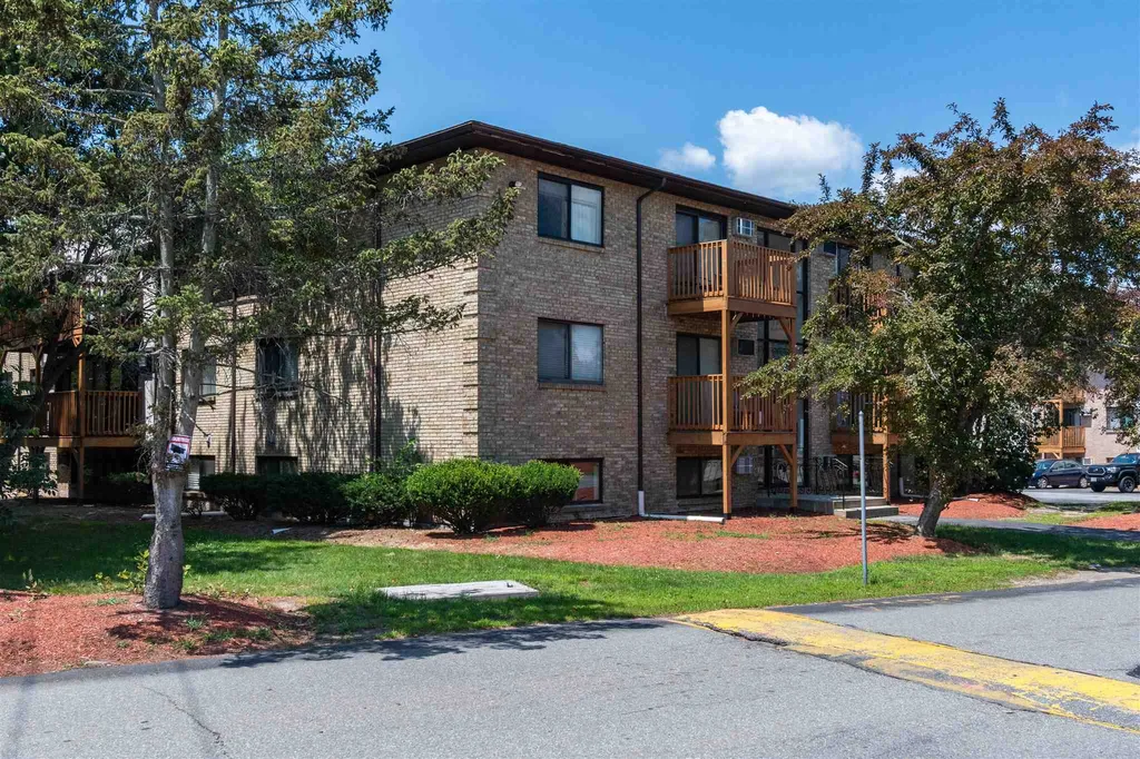 1 Lancelot Court Salem NH 03079