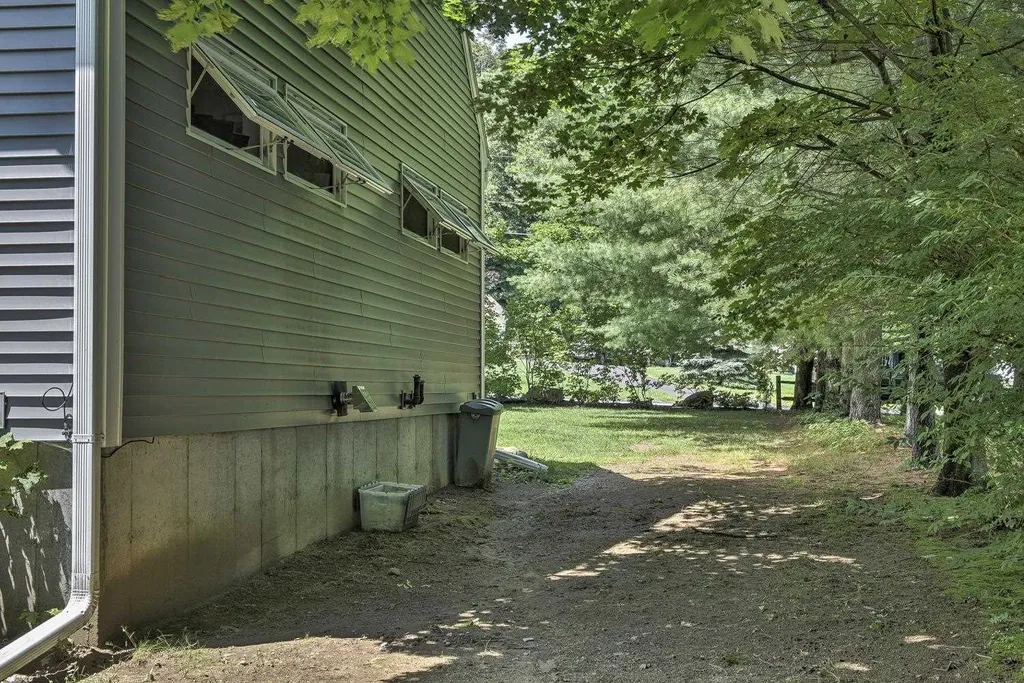 447 Pako Avenue Keene NH 03431