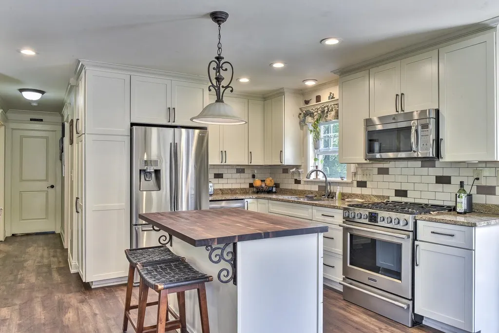 447 Pako Avenue Keene NH 03431