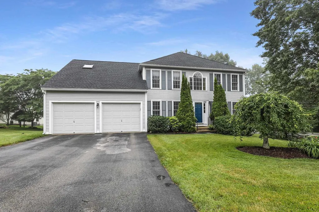 104 Tennyson Drive Manchester NH 03104