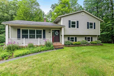 55 Logwood Circle Essex VT 05452