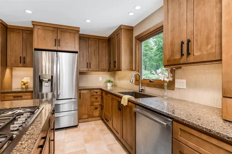 55 Logwood Circle Essex VT 05452