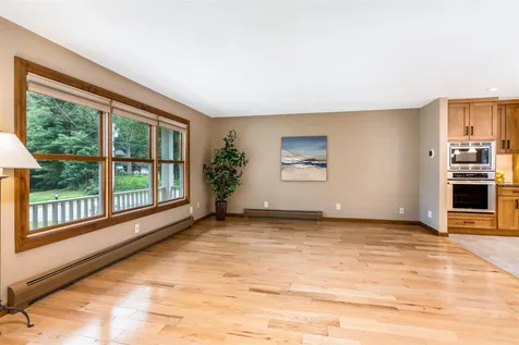 55 Logwood Circle Essex VT 05452
