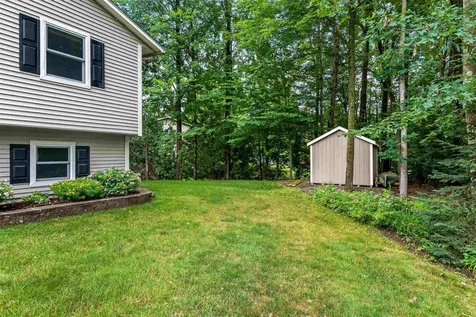 55 Logwood Circle Essex VT 05452