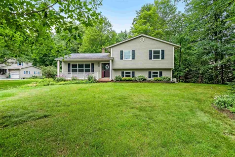 55 Logwood Circle Essex VT 05452