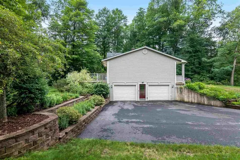 55 Logwood Circle Essex VT 05452