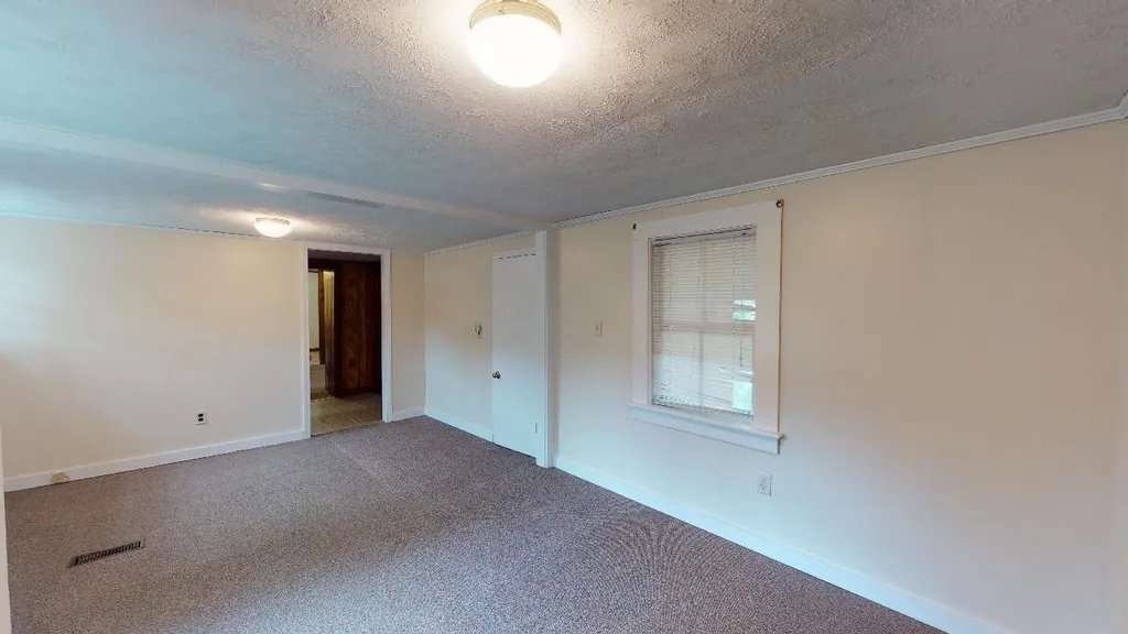92 Lark Street Franklin NH 03235