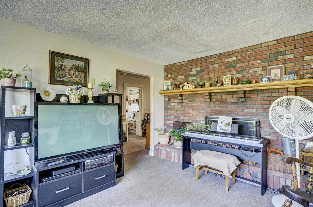 140 Edmond Avenue Portsmouth NH 03801
