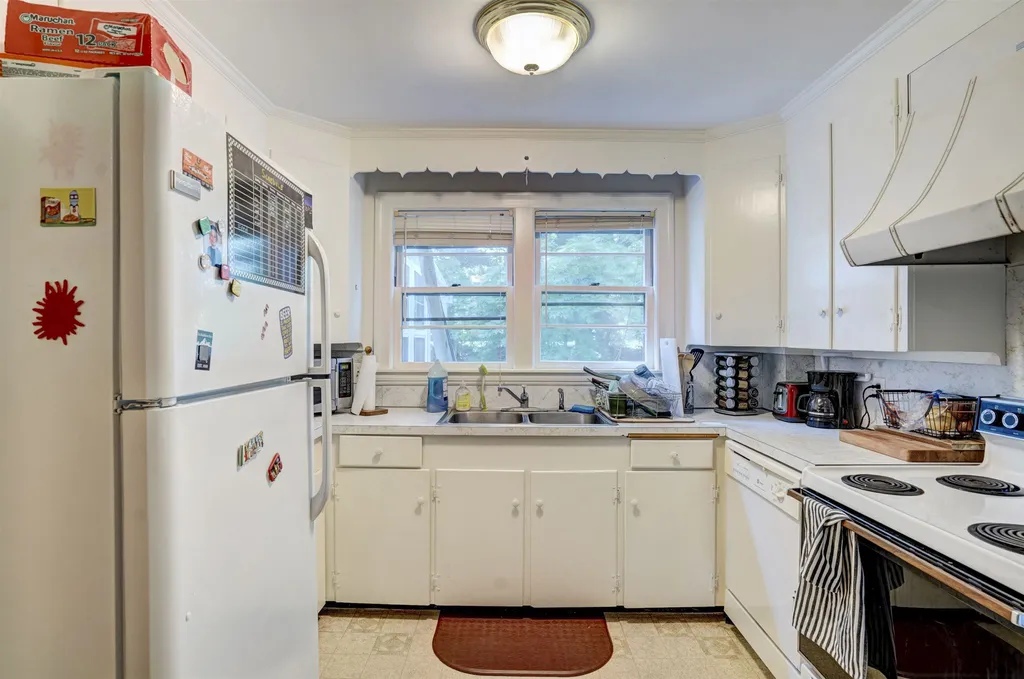140 Edmond Avenue Portsmouth NH 03801