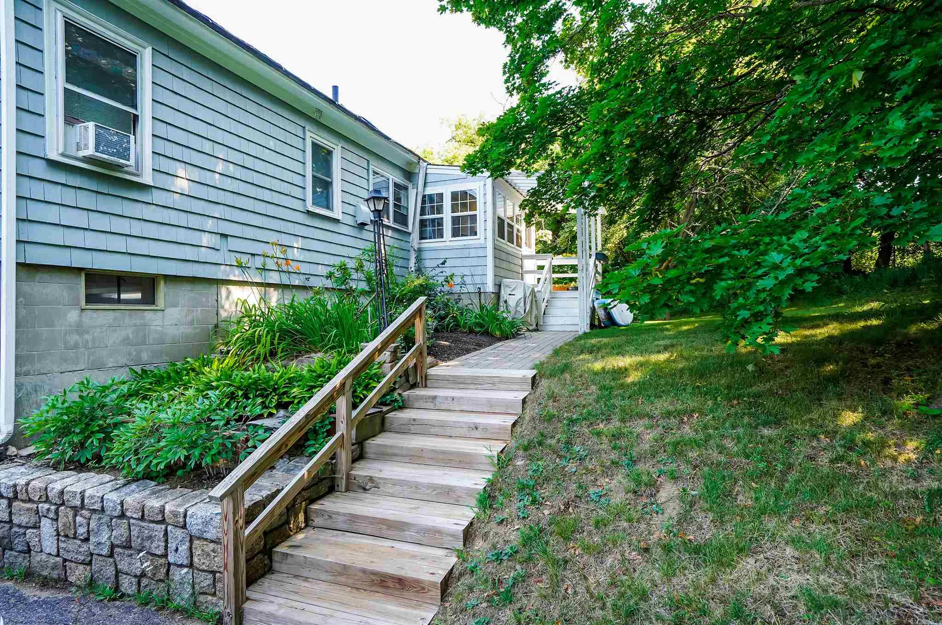 140 Edmond Avenue Portsmouth NH 03801