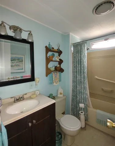 19 Sandpiper Path North Hampton NH 03862