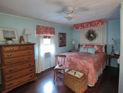 19 Sandpiper Path North Hampton NH 03862