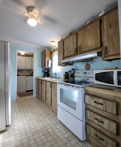 19 Sandpiper Path North Hampton NH 03862