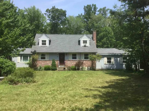 12 Hickory Drive Amherst NH 03031