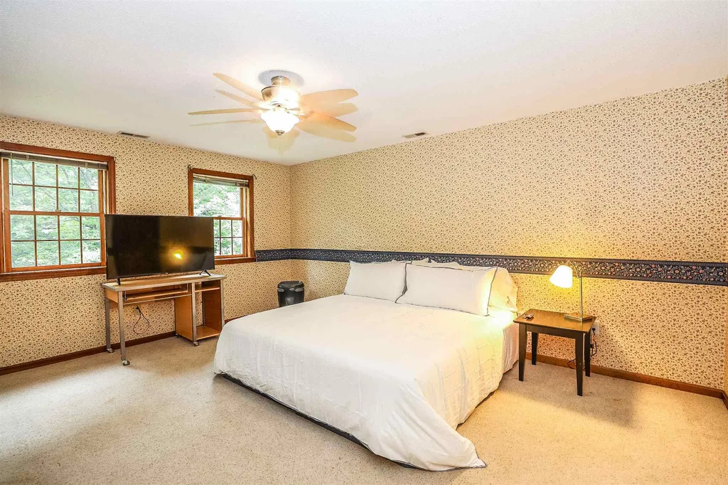 61 Quincy Drive Bedford NH 03110