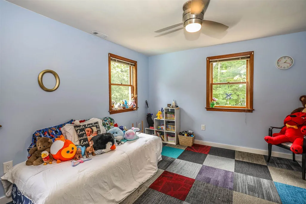 61 Quincy Drive Bedford NH 03110
