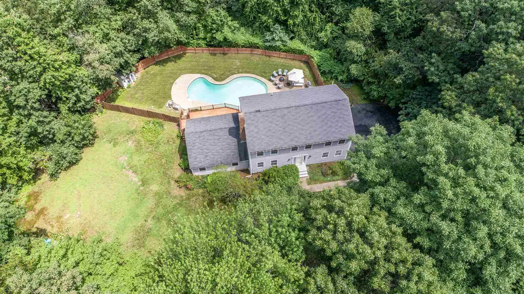 61 Quincy Drive Bedford NH 03110